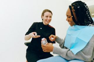 Bar à sourire et blanchiment dentaire : bon plan ?
