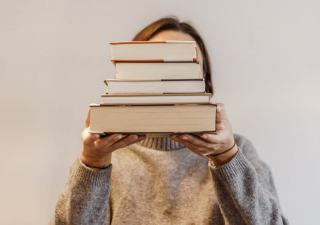 Lectures recommandées pour consommer et dépenser moins