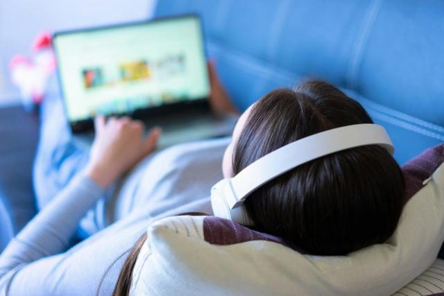 Télécharger des médias gratuitement et légalement en ligne Écouter et télécharger des médias gratuitement et légalement : toutes les solutions
