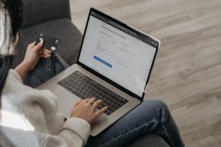 Le boom des assurances en ligne : comparer pour économiser